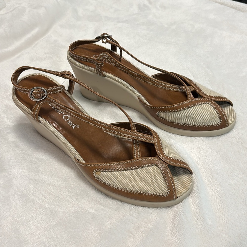 Coldwater creek peep toe straps wedge heel size 7 women’s tan